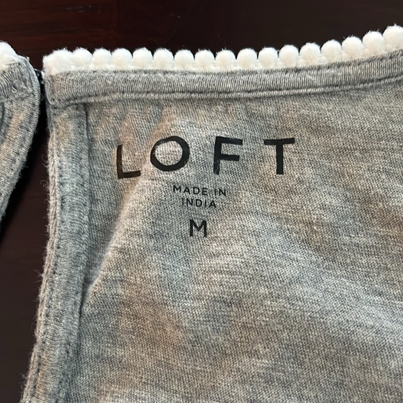 Loft Tshirt with Cut Out Lace - Picture 7 of 10